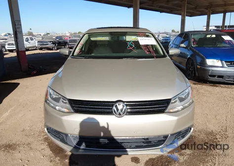 2014 Volkswagen Jetta 1.8T Se из США, поврежденный, VIN 3VWD17AJ1EM221025